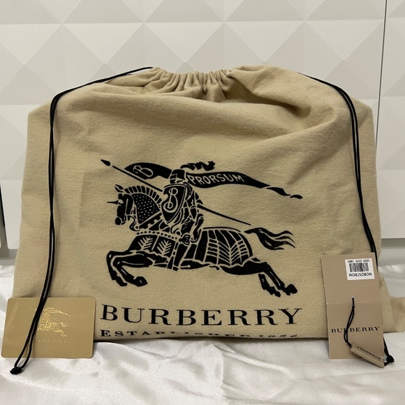 Burberry Tote, Wallet, Travel Pouch - Picture 6 of 16